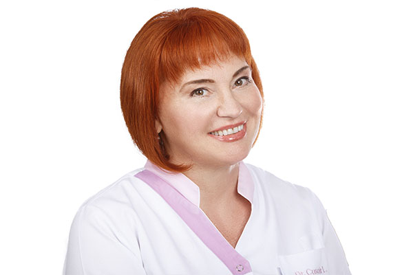 Larisa Kushnir, top category dentist, specializes in orthopedics, prosthetics, and treatment of teeth and gums